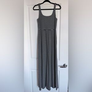 PEACH Striped Navy and White Maxi Dress Women’s Small